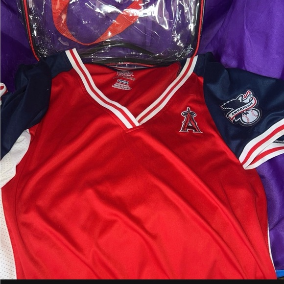 Angels baseball jersey women’s comes with bag - Picture 2 of 3